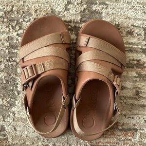 Women’s Chaco chillos sport size 7 like new